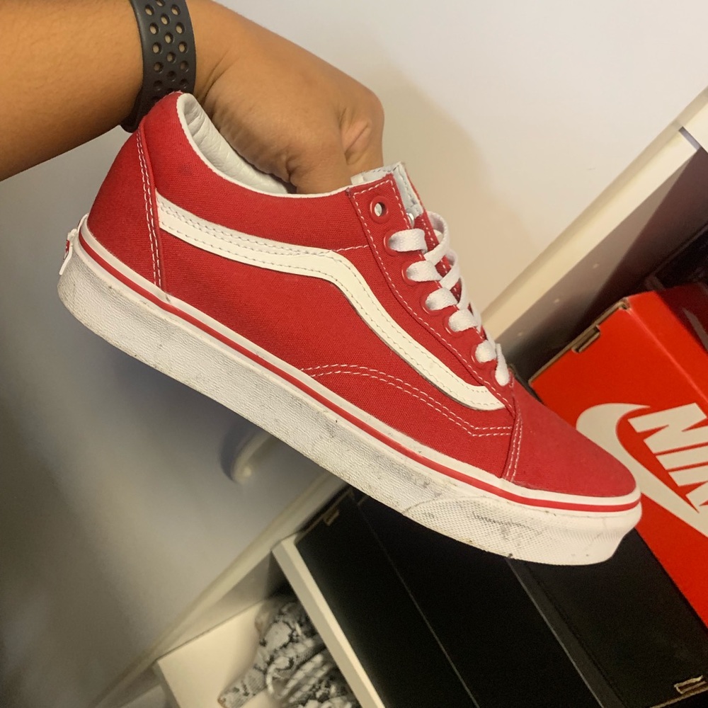 Old Skool Vans red
